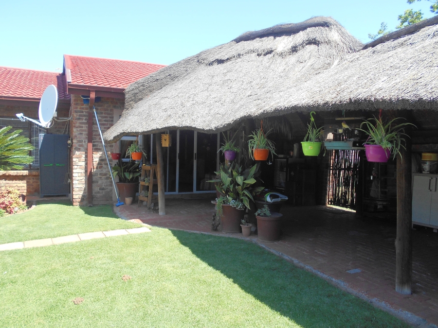 3 Bedroom Property for Sale in Riebeeckstad Free State